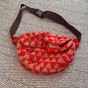 THE GREAT. Bold Red and Tan plush hip bag NWT